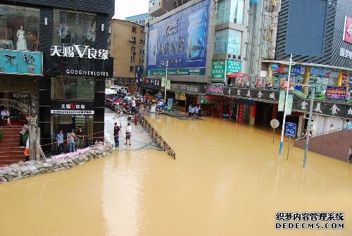 遇到灾难怎么办 如何应对洪水/地震等